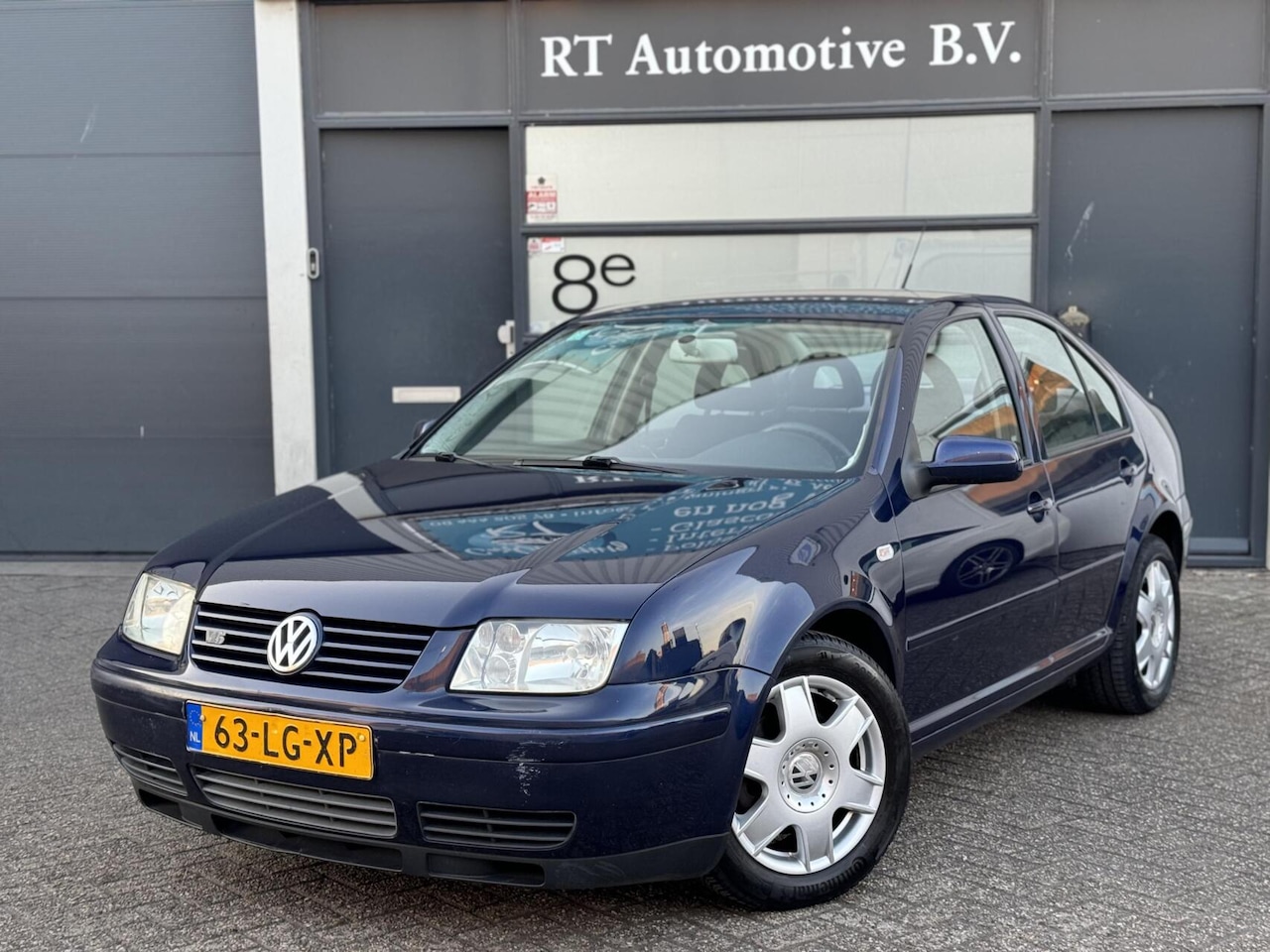 Volkswagen Bora - 2.3 V5 Highline Clima / Trekhaak Automaat - AutoWereld.nl