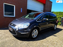 Ford S-Max - 2.0 EcoBoost 203pk Automaat/ 7 zits/PANO/Trekhaak/PDC