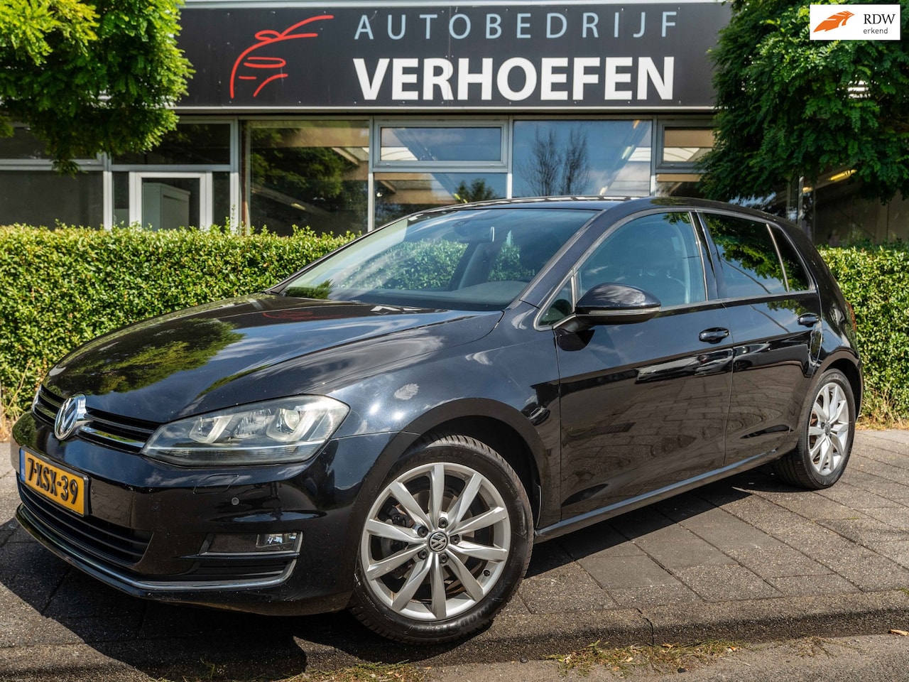 Volkswagen Golf - 1.4 TSI Highline - AUTOMAAT - STOEL VERW - CRUISE / CLIMATE CONTR - XENON ! - AutoWereld.nl
