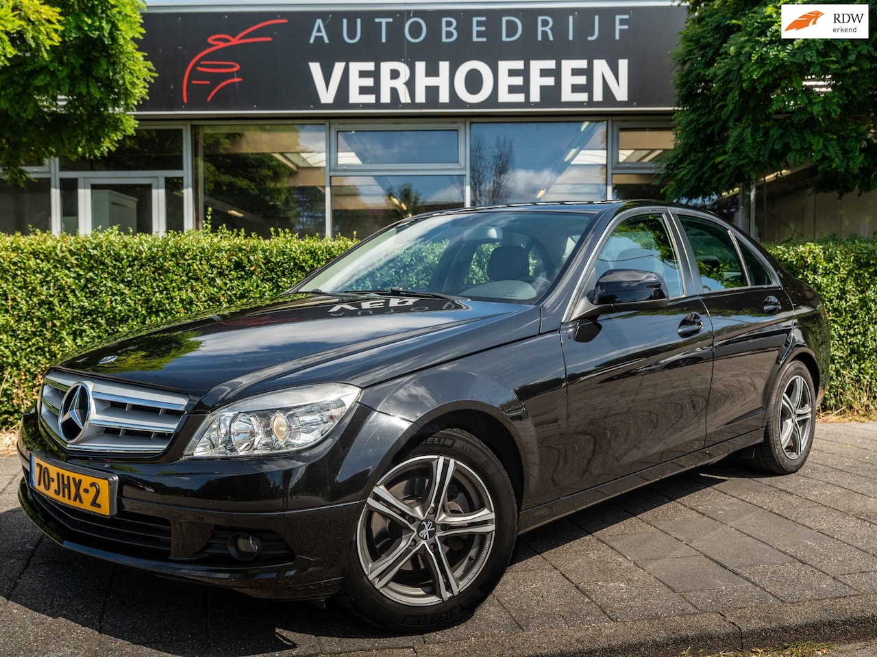 Mercedes-Benz C-klasse - 180 K - AUTOMAAT - XENON - CLIMATE / CRUISE CONTR - GROTE BEURT BIJ DEALER GEWEEST ! - AutoWereld.nl