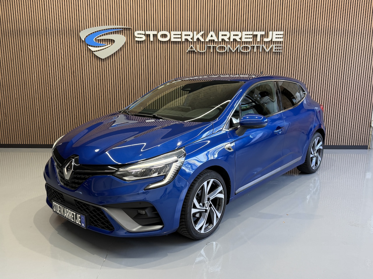 Renault Clio - 1.0 TCe R.S. Line | Groot navi | 17 " | Camera | Carplay | PDC | Keyless | Clima | 100% De - AutoWereld.nl