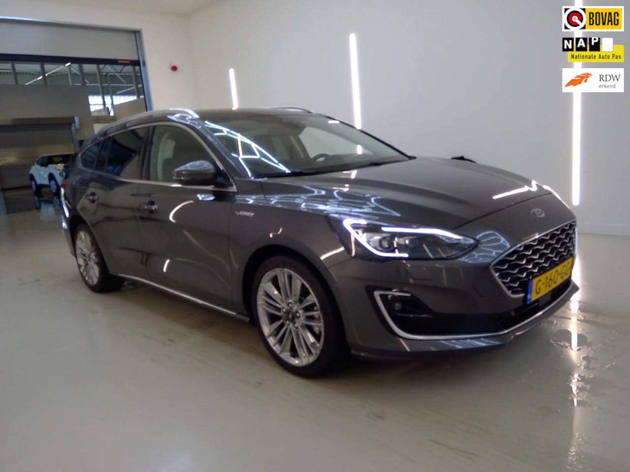 Ford Focus Wagon - 1.5 EcoBoost 150PK Vignale+Led+Volleder+Navigatie+Pano-dak+Camera+BO-Sound+18"LMV = ORIG/N - AutoWereld.nl