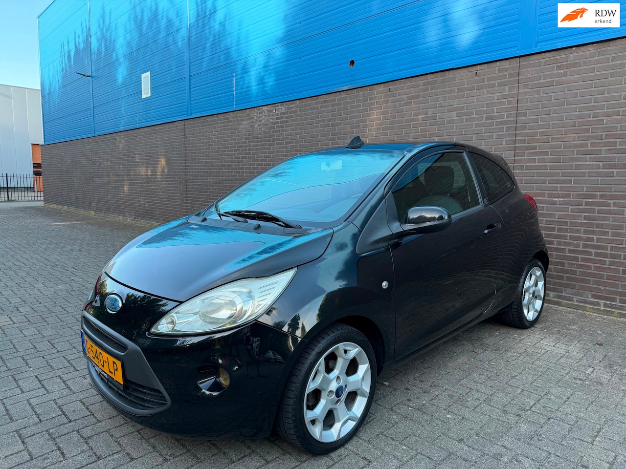 Ford Ka - 1.2 | Climate | Parkeersensoren | 16” LM Velgen | Multimedia | El. Ramen & Spiegels | Verw - AutoWereld.nl
