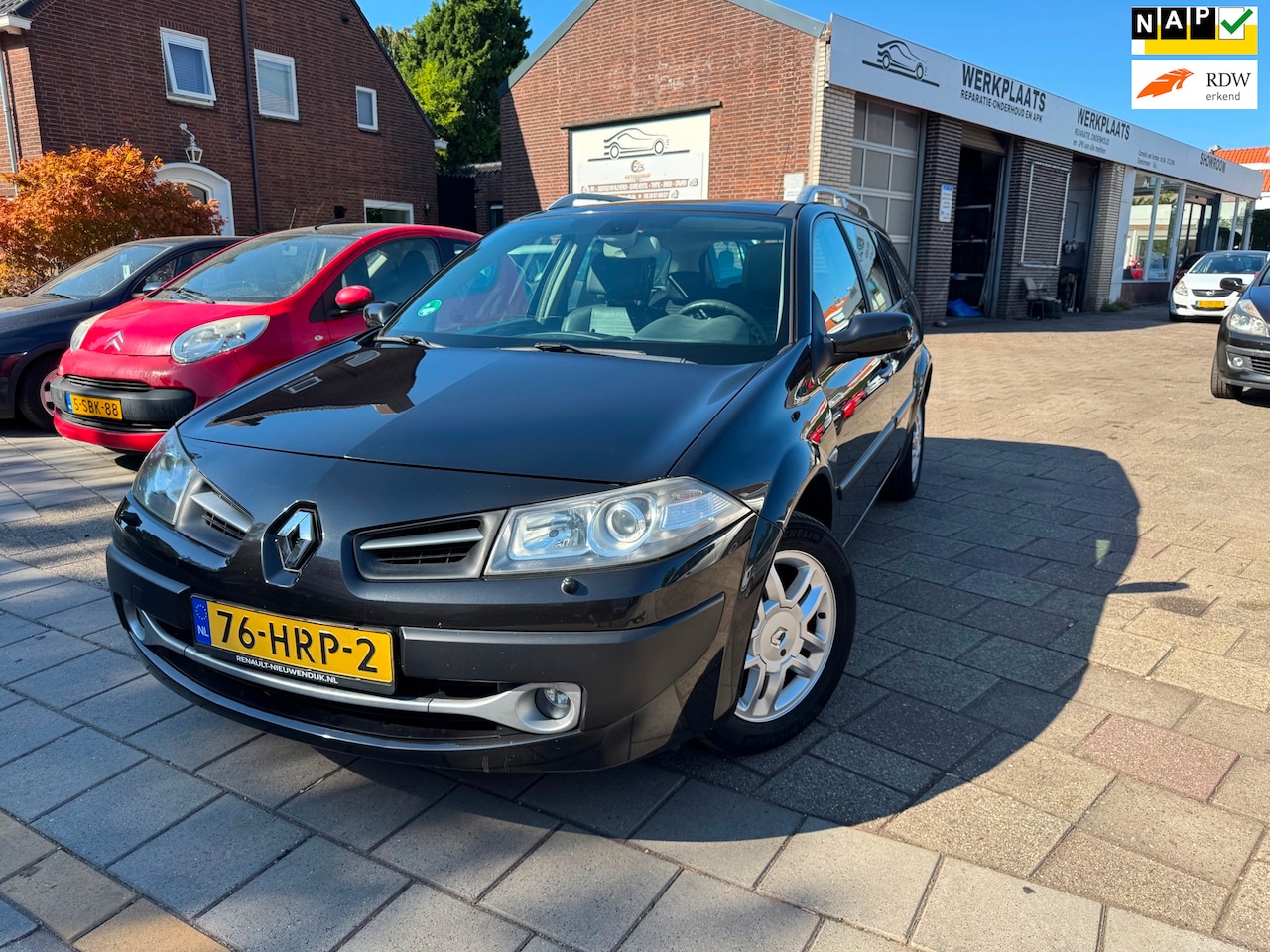 Renault Mégane Grand Tour - 1.6-16V Tech Line PANO DAK/ AIRCO/CRUISE/XENON - AutoWereld.nl