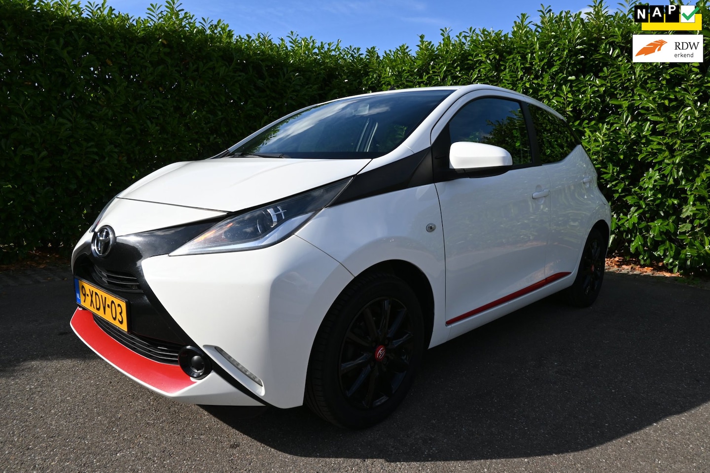 Toyota Aygo - 1.0 VVT-i x-play. Origineel Nederlandse auto met NAP. - AutoWereld.nl