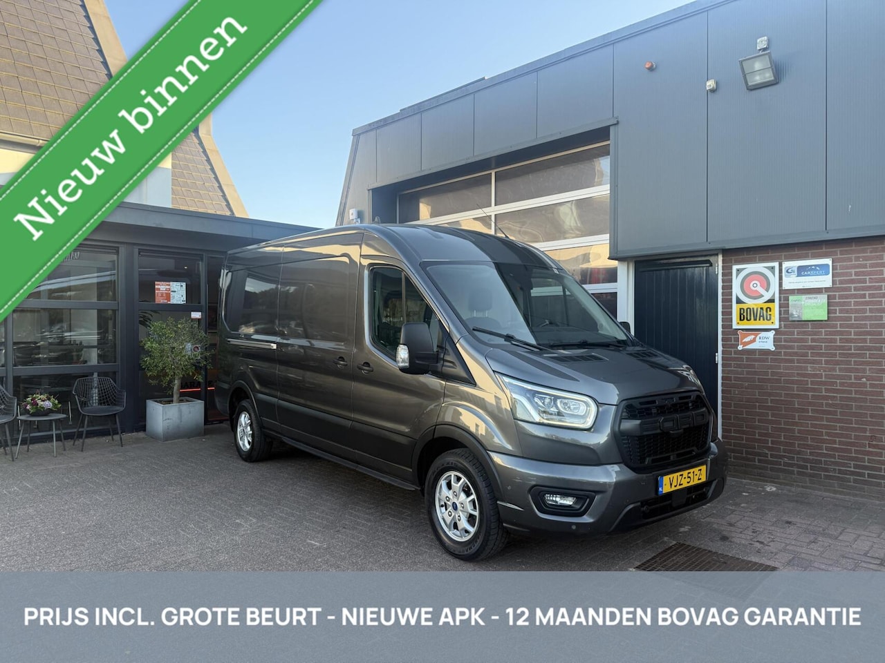 Ford Transit - 350 2.0 TDCI L3H2 Limited RWD 3500KG *INCL. BEURT EN BOVAG GARANTIE* - AutoWereld.nl