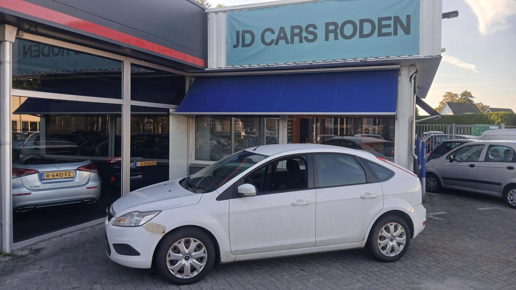 Ford Focus - 1.6 Ghia! Koopje! Export / Handel Koppeling ???? - AutoWereld.nl
