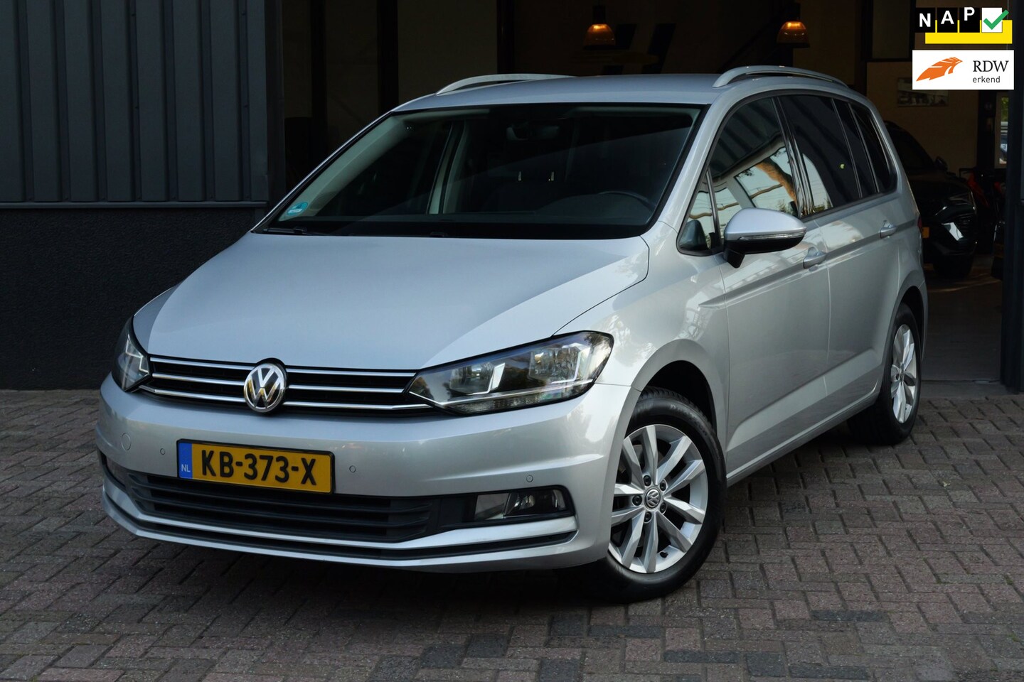 Volkswagen Touran - 1.2 TSI Comfortline 7p Navi|LM velgen|Cr Contr - AutoWereld.nl