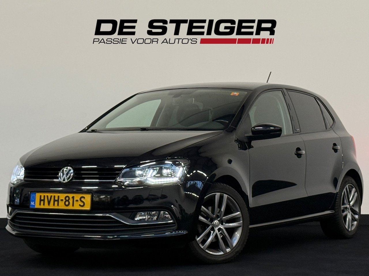 Volkswagen Polo - 1.2 TSI DSG Highline Clima Stoelverwarming Navigatie Led - AutoWereld.nl