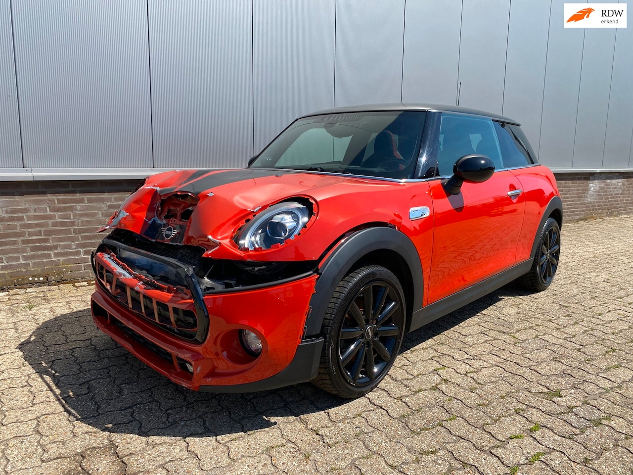 MINI 3-Deurs - 2.0 Cooper S John Cooper Works PanoDak, Navigatie, JCW Pakket - AutoWereld.nl