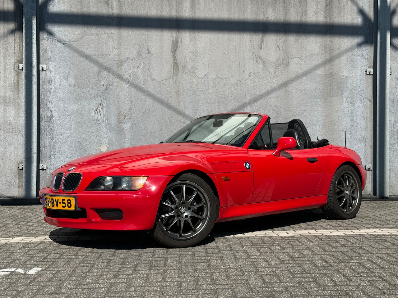 BMW Z3 Roadster - 1.9 Nieuwe APK! - AutoWereld.nl