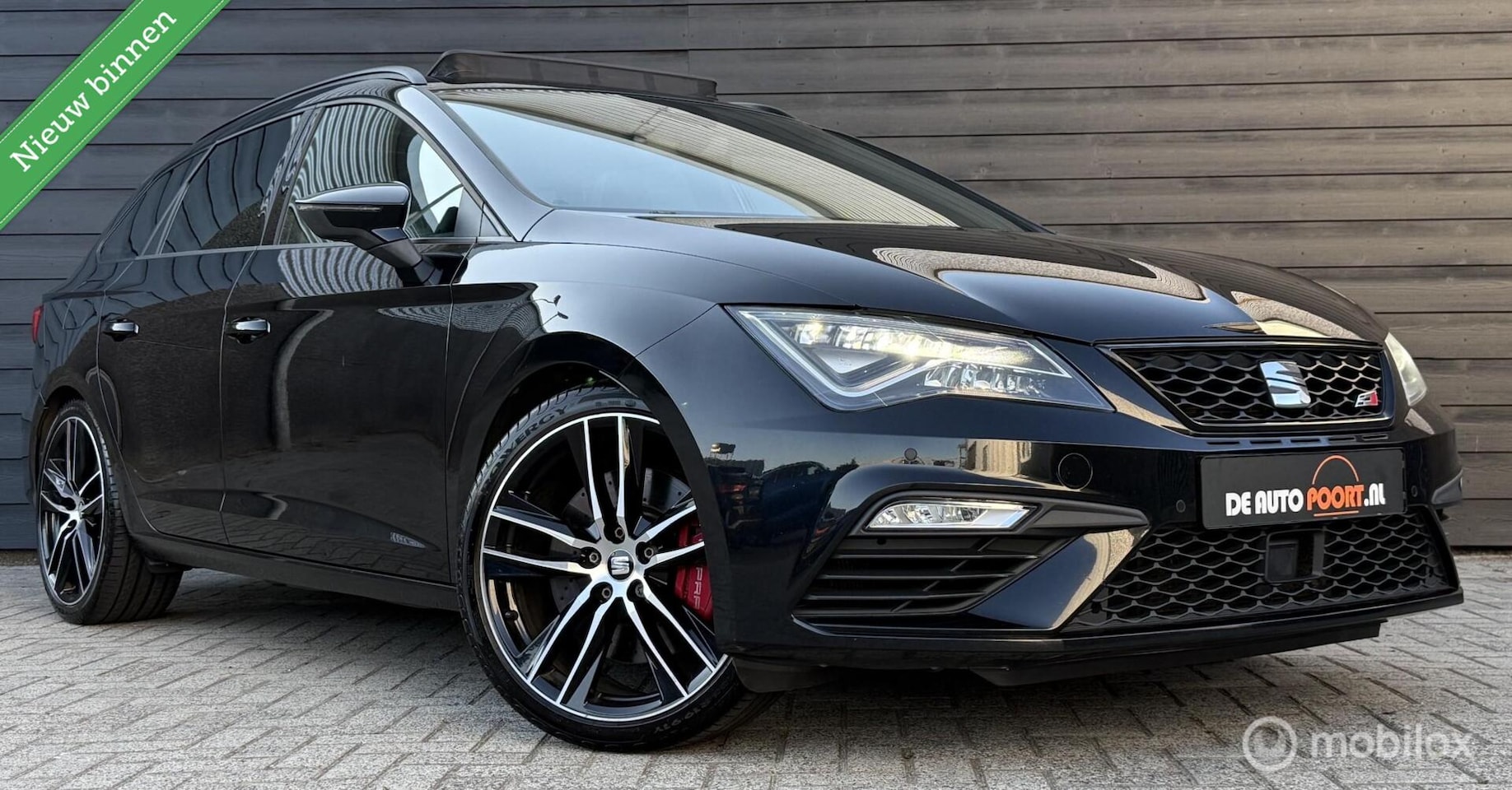 SEAT Leon ST - 2.0 TSI CUPRA 300 4DRIVE Kuipstoel/Pano.dak/Carplay - AutoWereld.nl