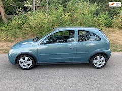 Opel Corsa - 1.0-12V Essentia Airco