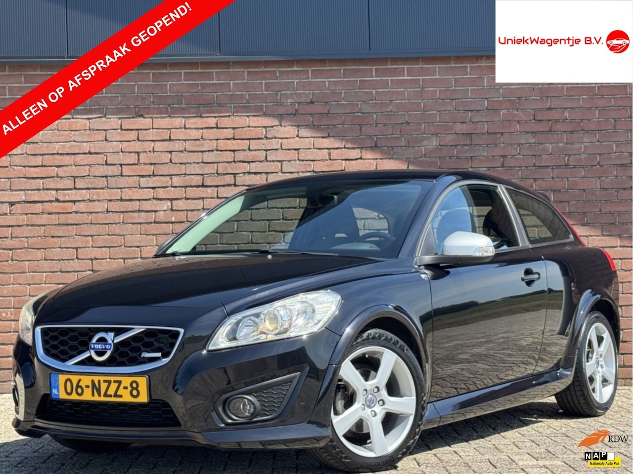 Volvo C30 - 1.6 R-DESIGN | NL-AUTO | 1E EIG | LEDER | CRUISE! - AutoWereld.nl