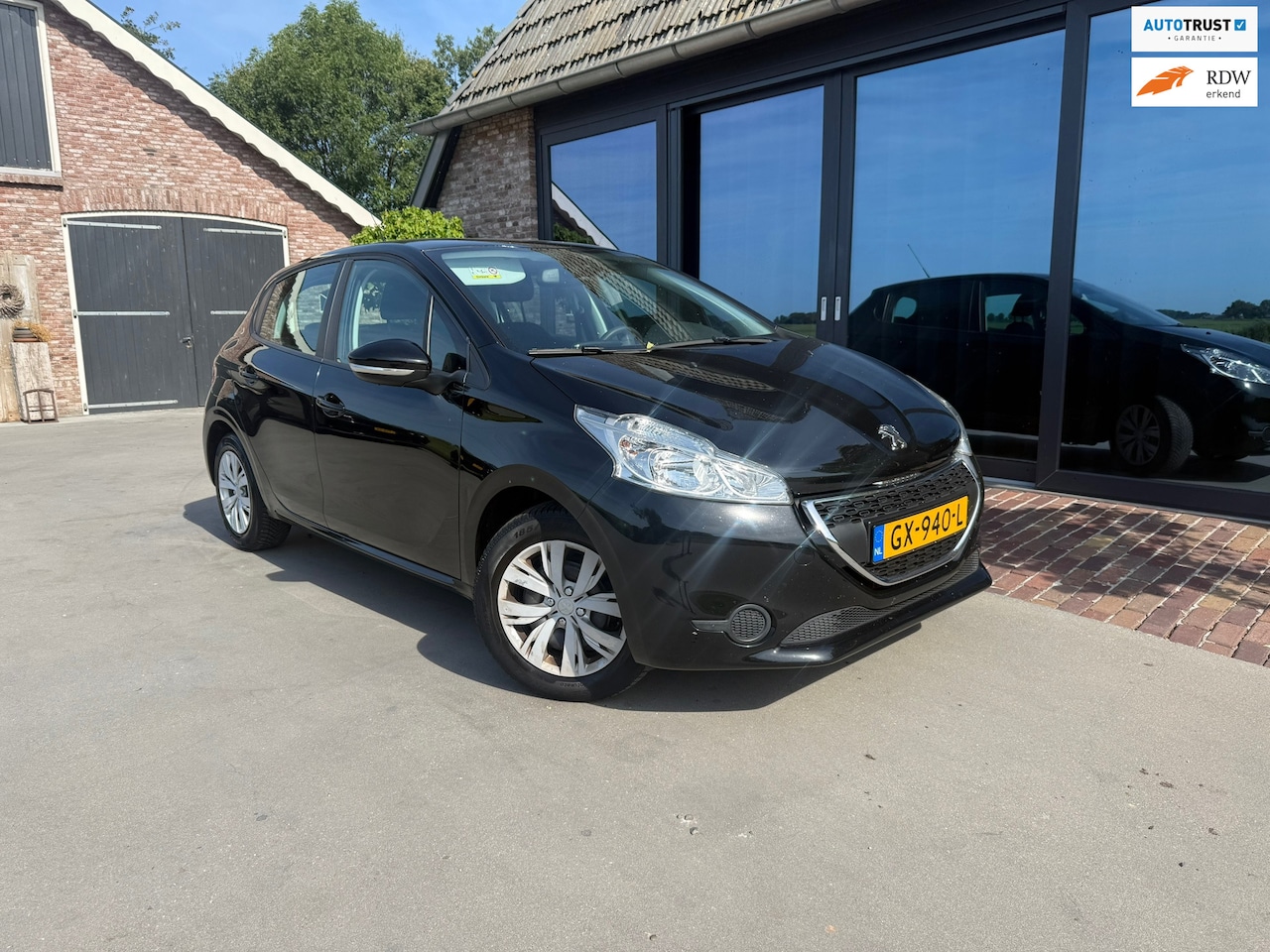 Peugeot 208 - 1.0 Access Trekhaak Airco 5 Deurs - AutoWereld.nl