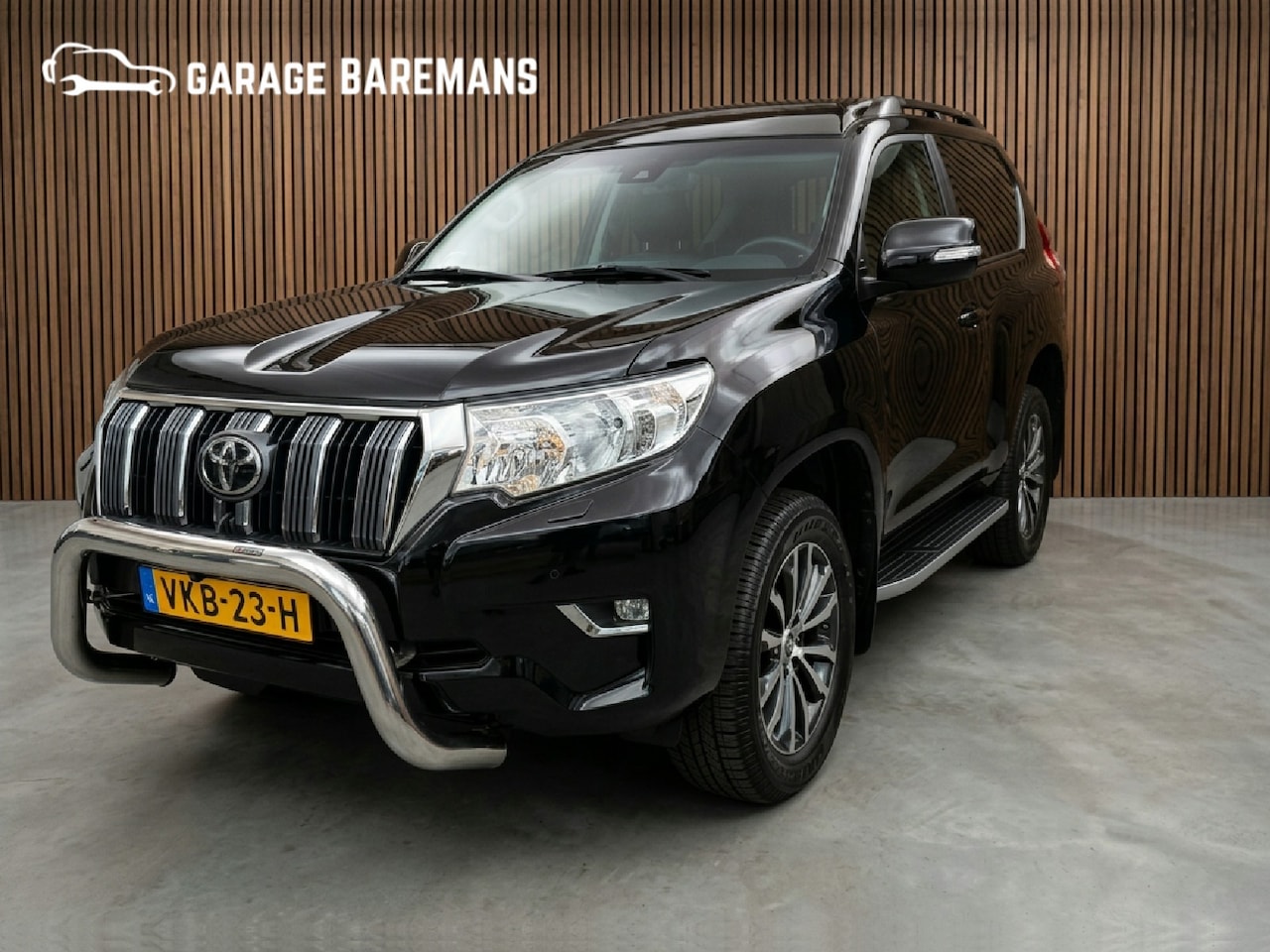 Toyota Land Cruiser 150 - 2.8 D-4D-F Professional High Roof Blind Van 204PK LEDER ETC - AutoWereld.nl