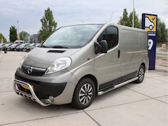 Opel Vivaro - 2.5 CDTI L2H1 Airco, Cruise, Trekhaak, Bullbar Zomeractie