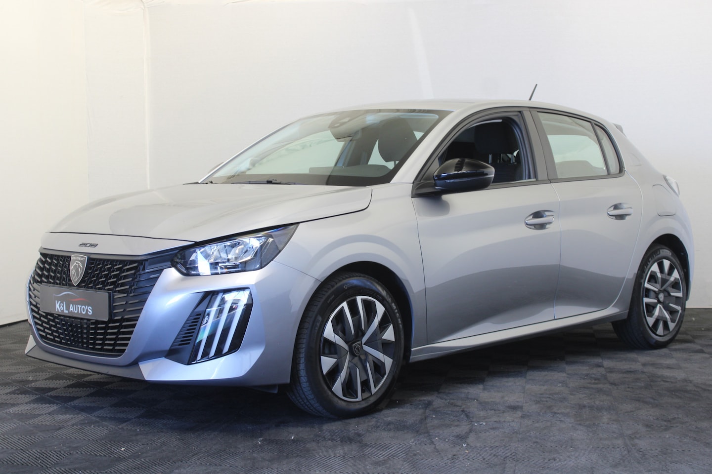 Peugeot 208 - 1.2 PureTech 75 Active Carplay - AutoWereld.nl