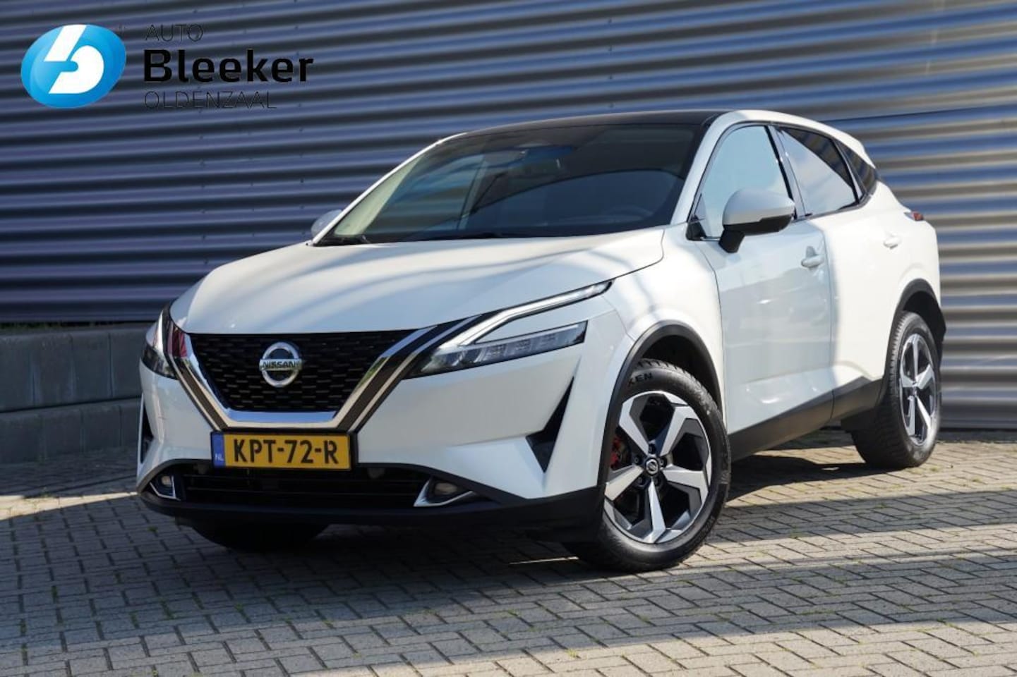 Nissan Qashqai - 1.3 MHEV N-Connecta Black Edition Airco HUD Stoel Verwarmd Cruise Navi Leer - AutoWereld.nl