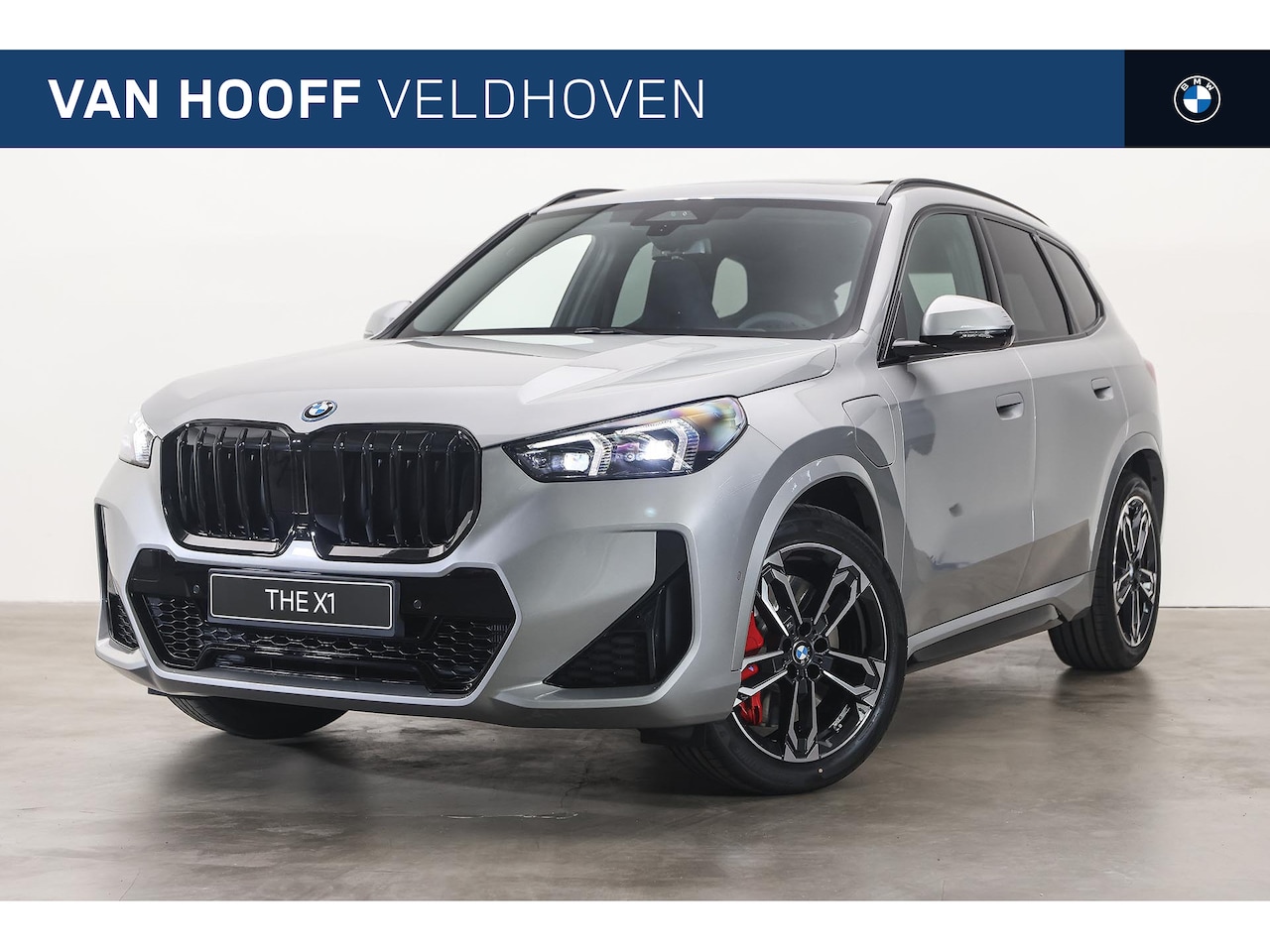BMW X1 - xDrive25e M Sport Automaat / Panoramadak / Trekhaak / M Sportstoelen / Adaptieve LED / M A - AutoWereld.nl