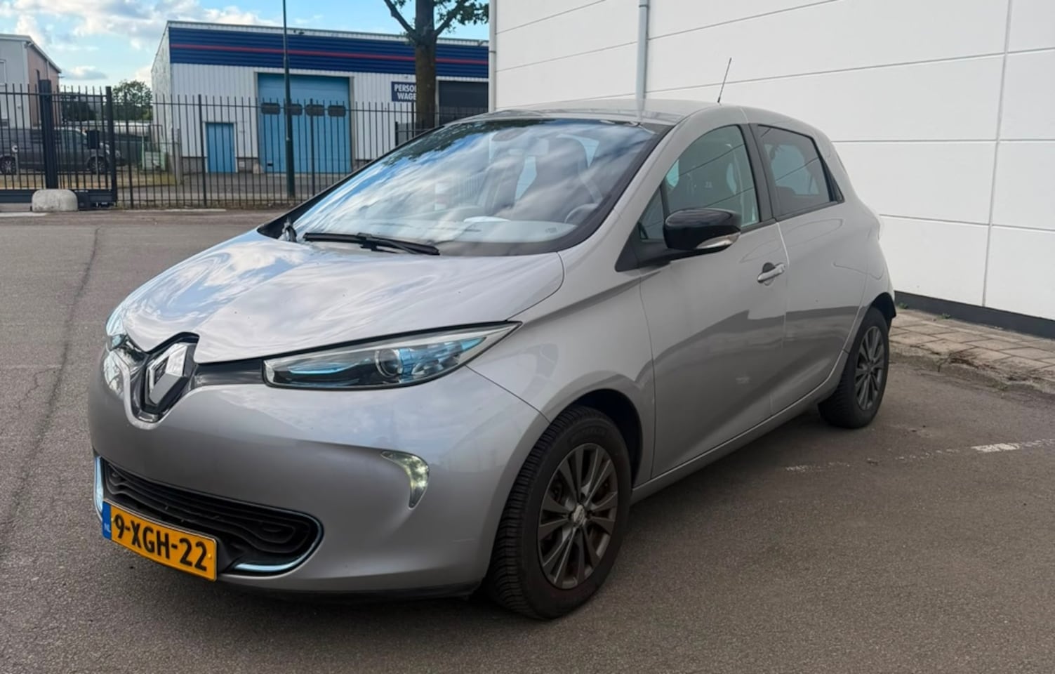 Renault Zoe - Q210 Zen Quickcharge 22 kWh Nap Airco KoopAccu Parkeersensoren Climate Cruise - AutoWereld.nl