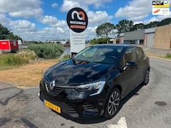 Renault Clio - | 2022 | 1.6 E-Tech Hybrid 145 Equilibre | Automaat | Top Staat