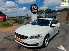 Volvo V60 - | 2013 | 2.4 D6 AWD Plug-In Hybrid Summum | Automaat | APK