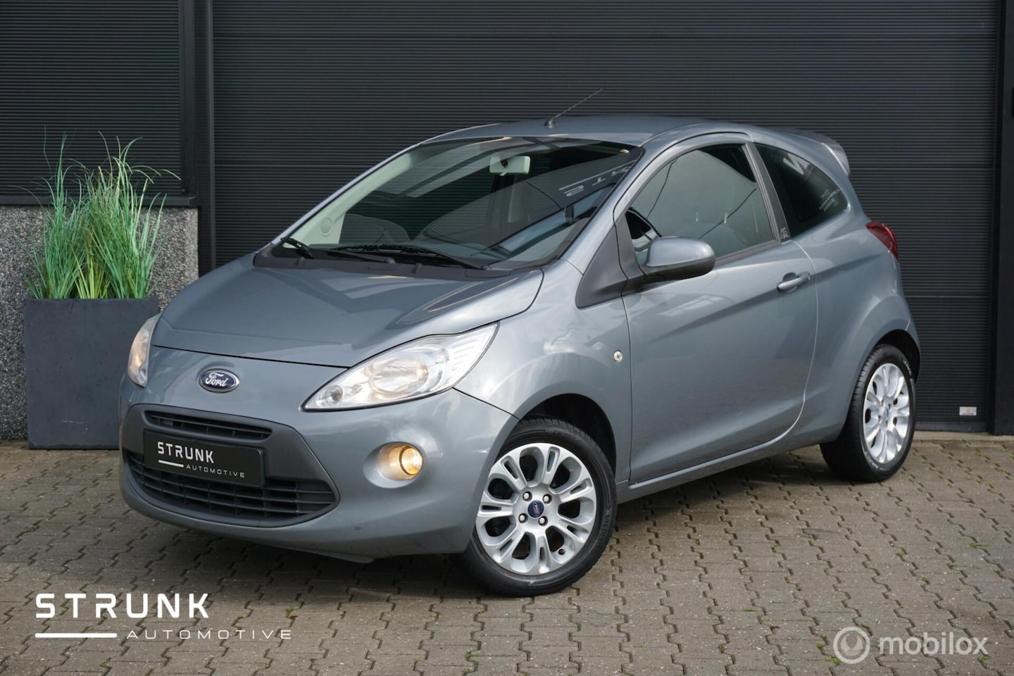 Ford Ka - 1.2 Titanium X Apple CarPlay Centr Vergr Airco - AutoWereld.nl