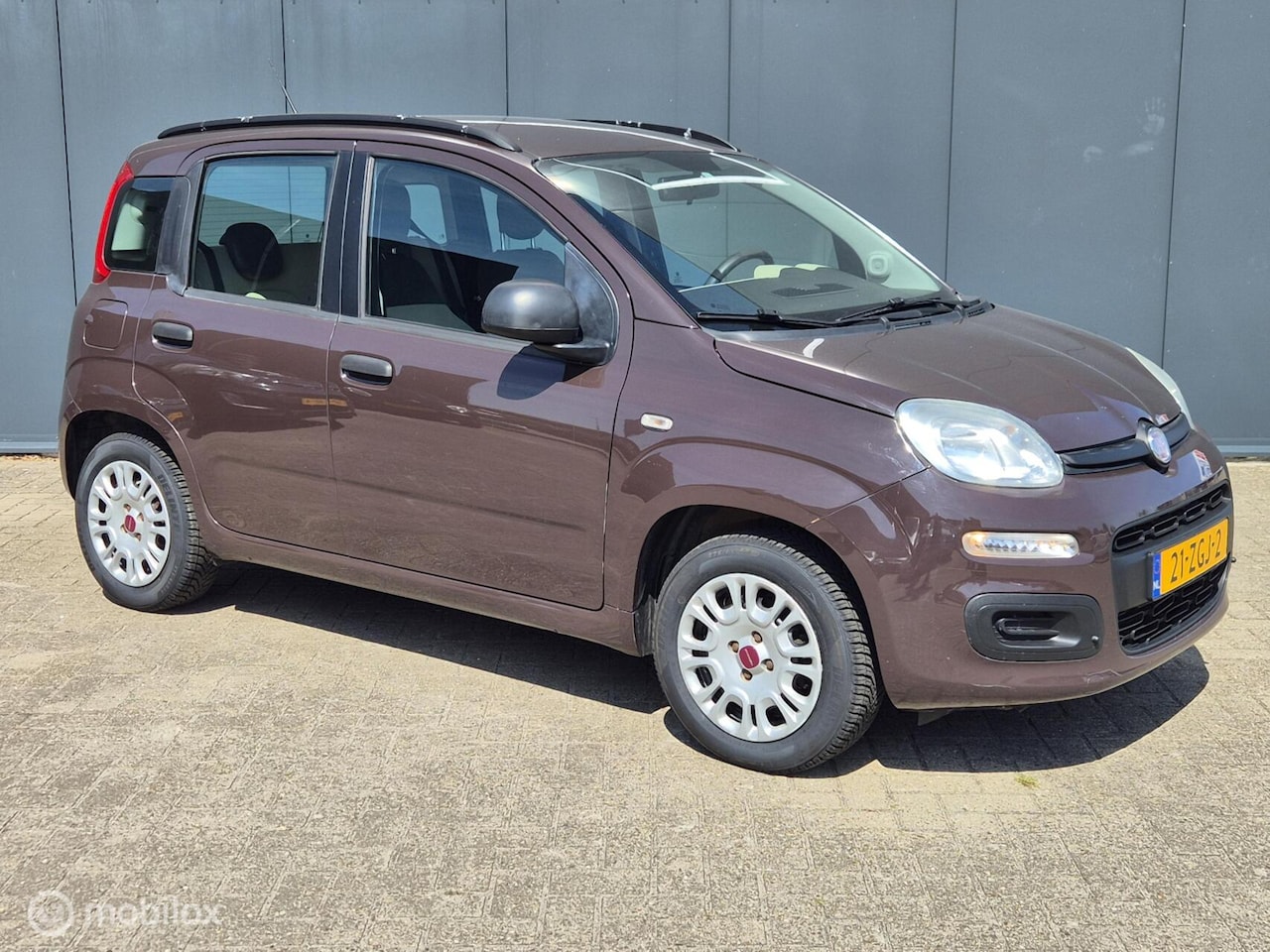 Fiat Panda - 0.9 TwinAirEasy|Allseason banden|Airco|APK 8-2027 - AutoWereld.nl