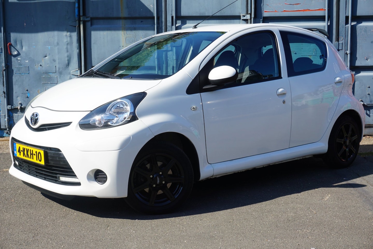 Toyota Aygo - 1.0 VVT-i Aspiration | Sportvelgen | Airco | Bluetooth | NAP - AutoWereld.nl