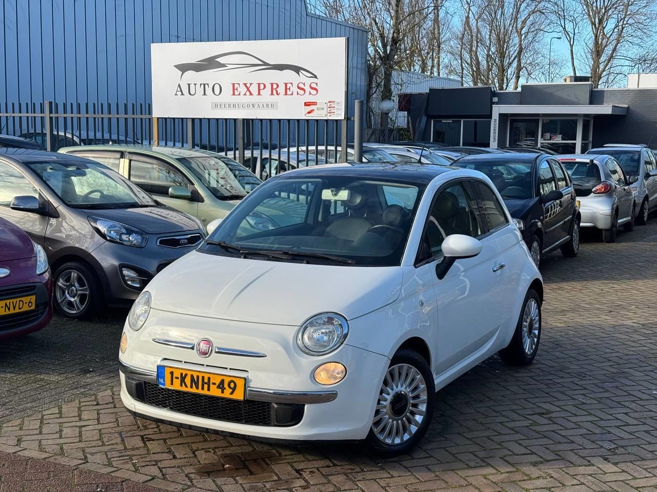 Fiat 500 - 0.9 TwinAir NL/Airco/Glas Dak/Nieuwe Apk/goede Deler onderhoud - AutoWereld.nl
