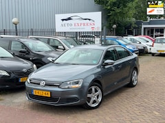 Volkswagen Jetta - 1.4 TSI Hybrid Comfortline Aut/Navigatie/Cruise/Nap/Nieuw Apk/2 sleutels aanwezig/3 Maande