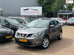 Nissan Qashqai - 1.2 N-Connecta Aut/Navi/Camra/Stoelverwarming/Cruise/Trekhaak/Apk/Dealer onderhoud/2 sleut