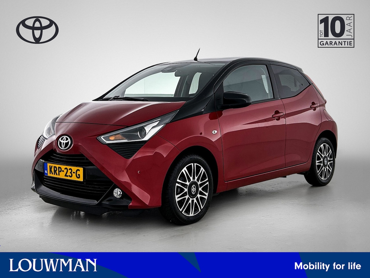 Toyota Aygo - 1.0 VVT-i x-cite *automaat | Parkeersensoren voor+achter | Half lederen bekleding | Airco - AutoWereld.nl