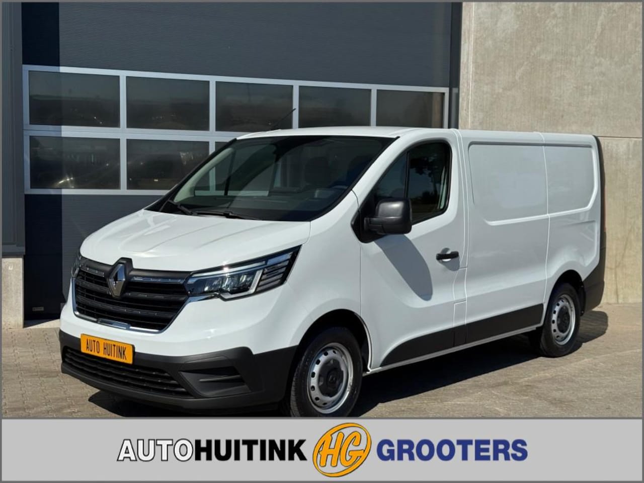 Renault Trafic - 2.0 D 130pk  L1H1 - navi - apple/android - camera - AutoWereld.nl