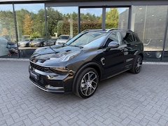 Lynk & Co 01 - 1.5 261pk PHEV Executive, Pano, Carplay, Cam360, BLIS, Memory, Lane Ass., Stoelverw, LED,