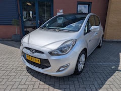 Hyundai ix20 - 1.4I I-CATCHER, Pdc, Stoelverw, Panodak, Cruise, Navi, Half leder