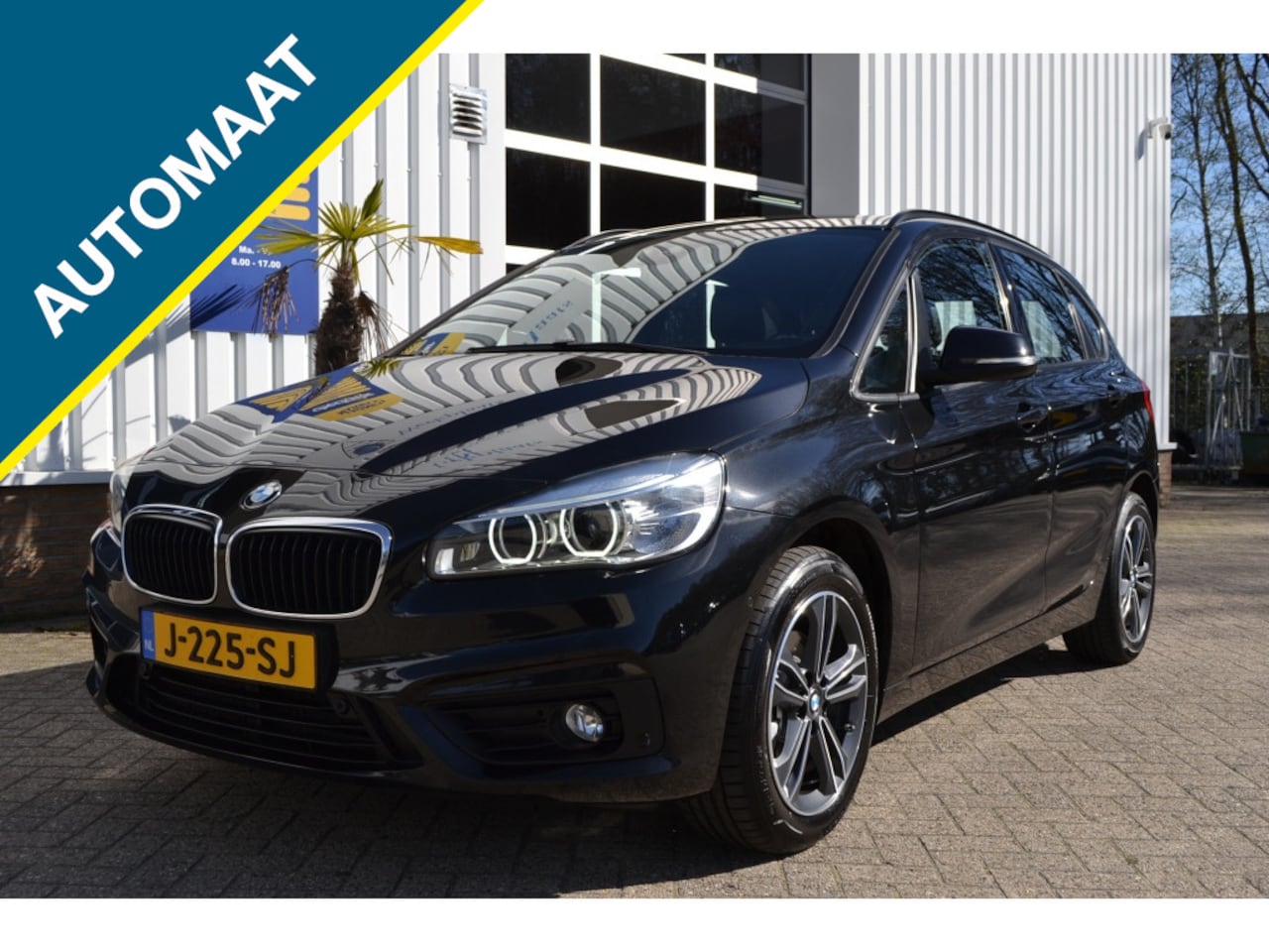 BMW 2-serie Active Tourer - 218i High Exec. - AutoWereld.nl