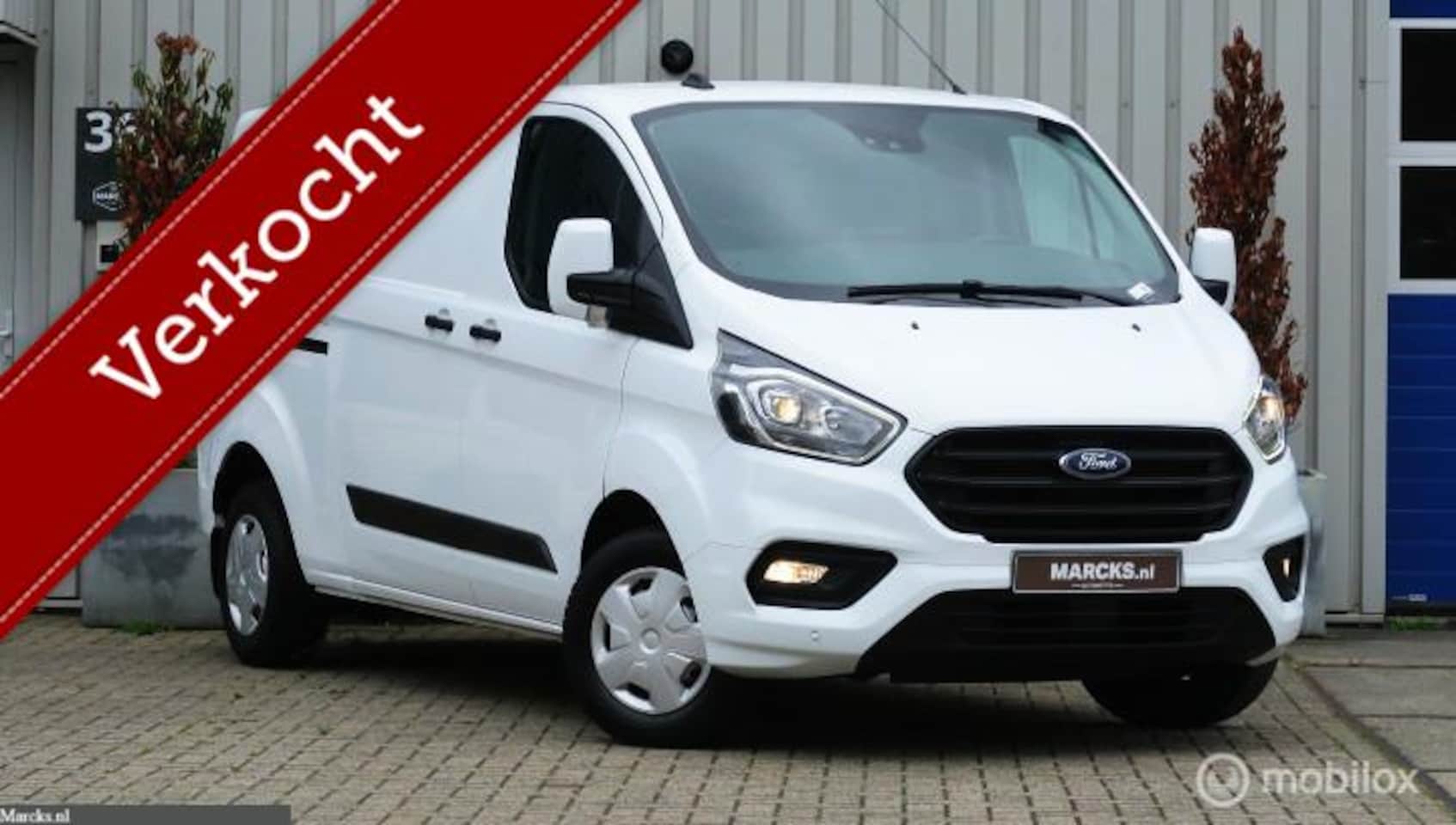 Ford Transit Custom - 300 2.0 TDCI L2H1 130pk EURO6 3 persoons - AutoWereld.nl