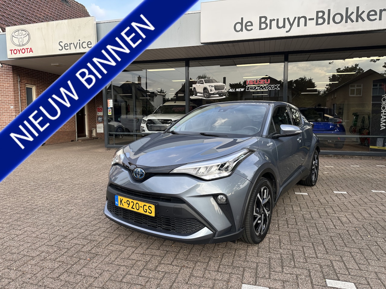 Toyota C-HR - 2.0 Hybrid Dynamic parkeercamera, climate- en cruise control, afneembare trekhaak, origine - AutoWereld.nl