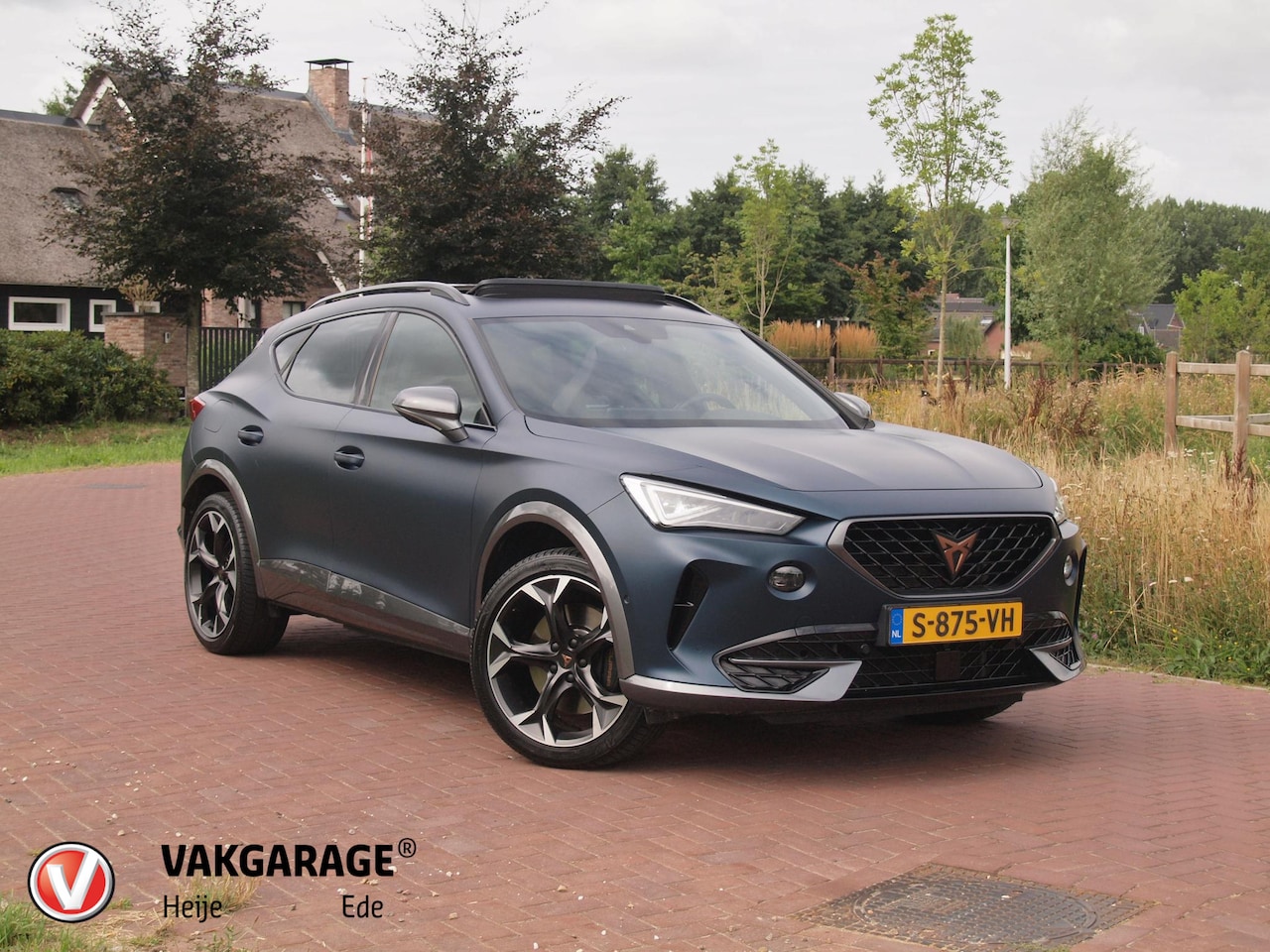 CUPRA Formentor - 1.4 e-Hybrid VZ Black Edition | Panoramadak | Trekhaak | Camera | Sfeerverlichting | Leer - AutoWereld.nl