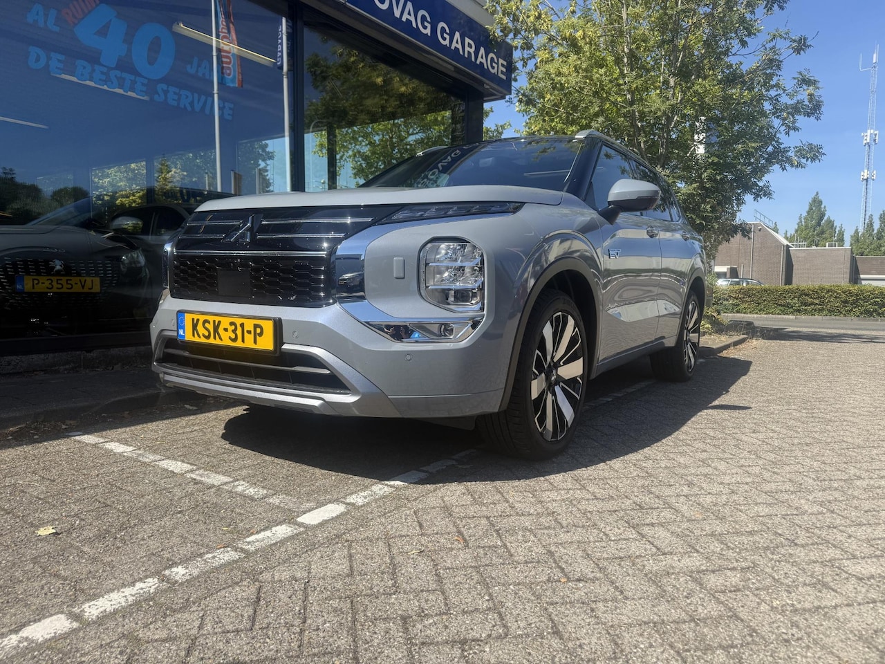 Mitsubishi Outlander - 2.4 PHEV Limited Edition 2.4 PHEV Limited Edition - AutoWereld.nl
