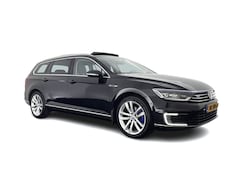 Volkswagen Passat Variant - 1.4 TSI GTE Highline Aut. *PANO | HEAD-UP | ADAPTIVE-CRUISE | LEATHER-MICROFIBRE | DYNAUDI