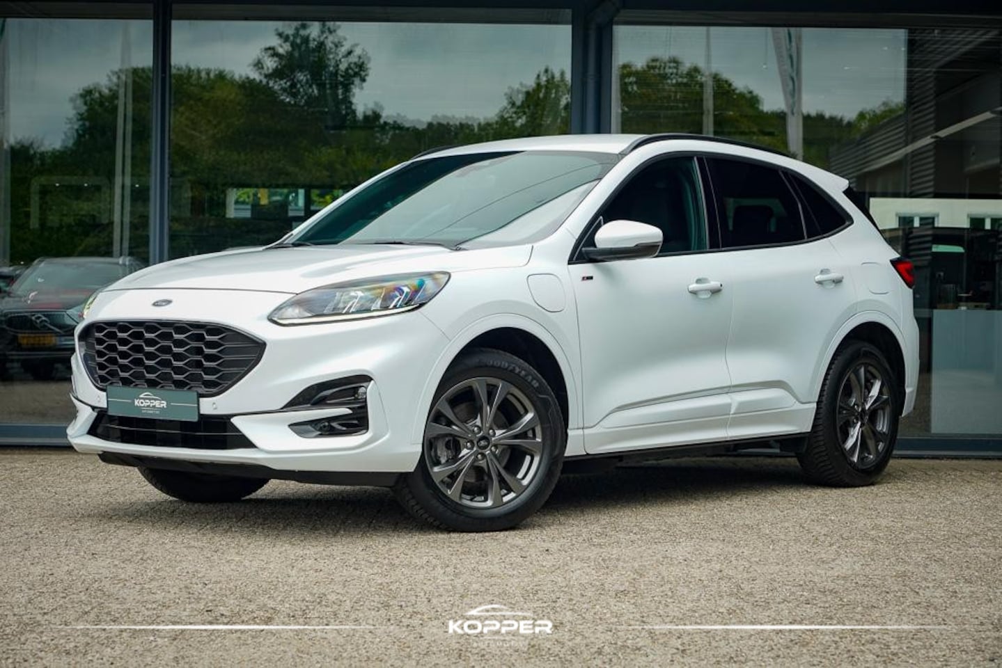 Ford Kuga - 2.5 PHEV ST-Line / Elek Klep / Winter Pack / All Season / Trekhaakvoorbereiding / Privacy - AutoWereld.nl