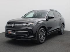 Volkswagen Tiguan - 1.5 eHybrid Life Edition 204PK DSG Trekhaak, 360gr. Camera, Zwarte hemelbekleding, Keyless