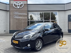 Toyota Yaris - 1.5 HYBRID ASPIRATION TREKHAAK CLIMA CRUISE CAMERA BLUETOOTH 15'' LM-VELGEN NL-AUTO PRIVAC