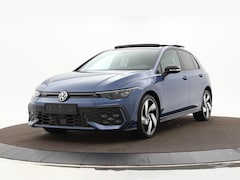 Volkswagen Golf - 1.5 eHybrid PHEV 272PK GTE · Panoramadak · Camera · Inklap. Trekhaak · Matrix LED · Head-U