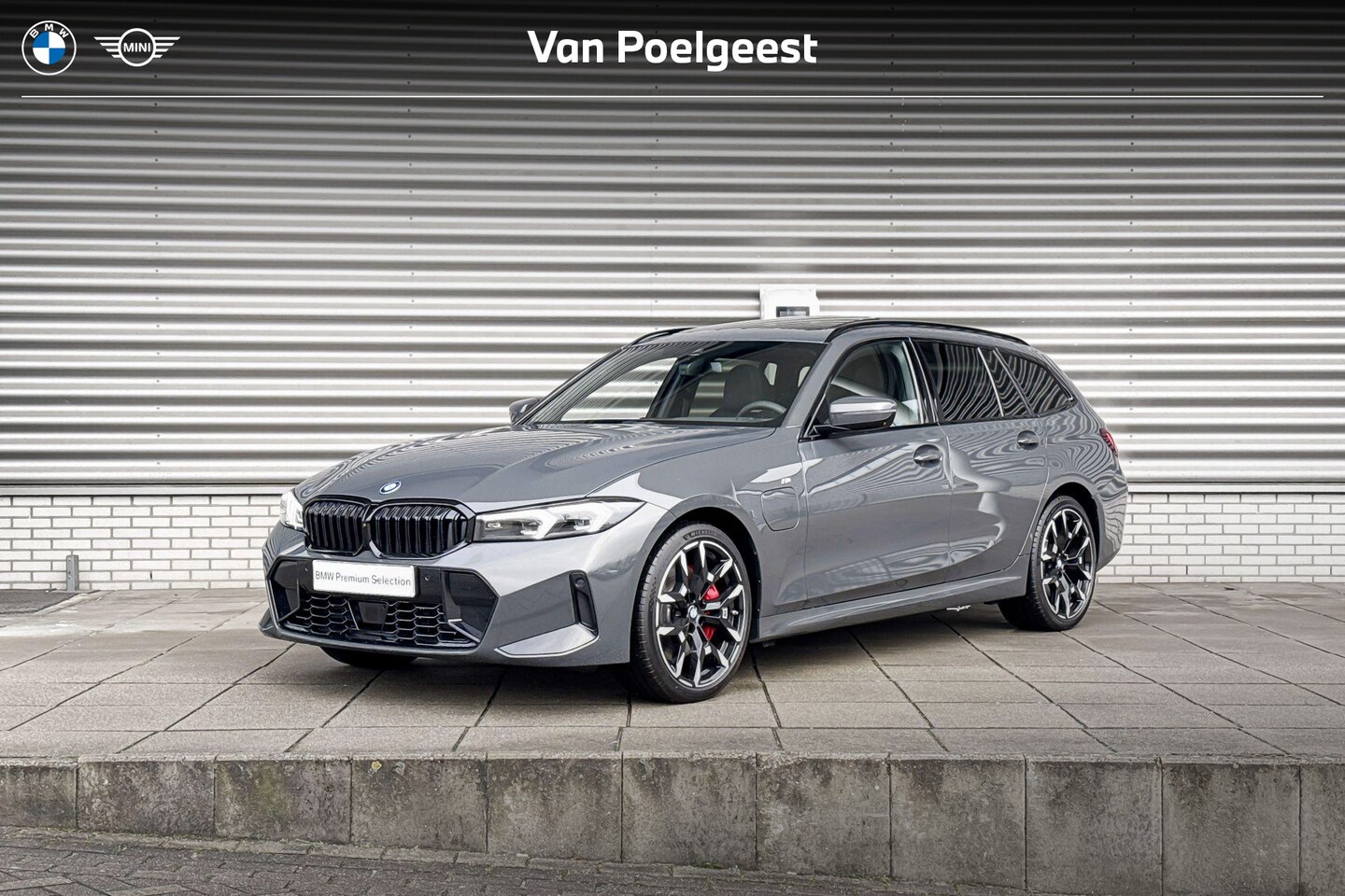 BMW 3-serie Touring - 330e | M Sportpakket Pro | Innovation Pack | Comfort Pack | Trekhaak - AutoWereld.nl