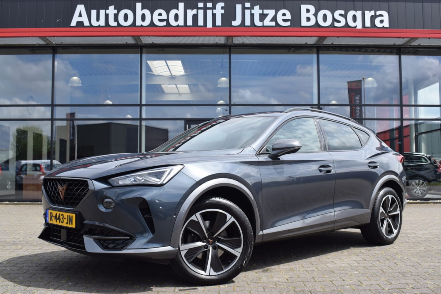 CUPRA Formentor - 1.5 TSi Automaat Business Edition Plus LED | Carplay | Virtual | Keyless | Camera | Half L - AutoWereld.nl