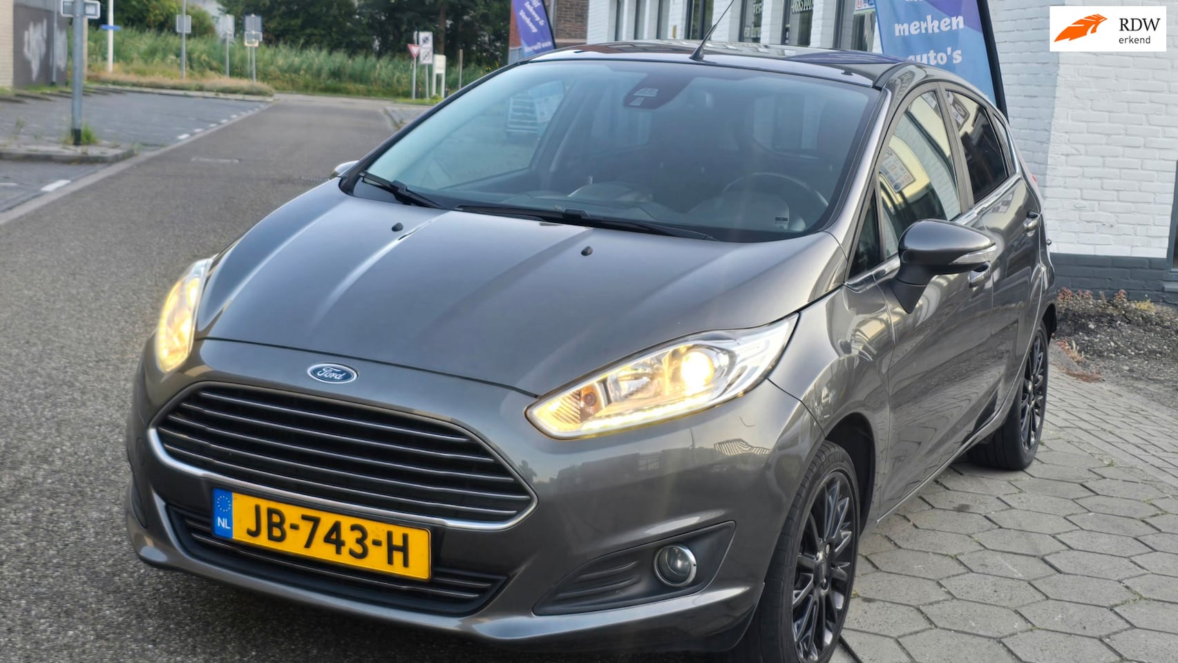 Ford Fiesta - 1.0 EcoBoost Titanium*3e eig* dealer onderhoud *airco ijs*navi* velgen*nap*apk* rijd perfe - AutoWereld.nl